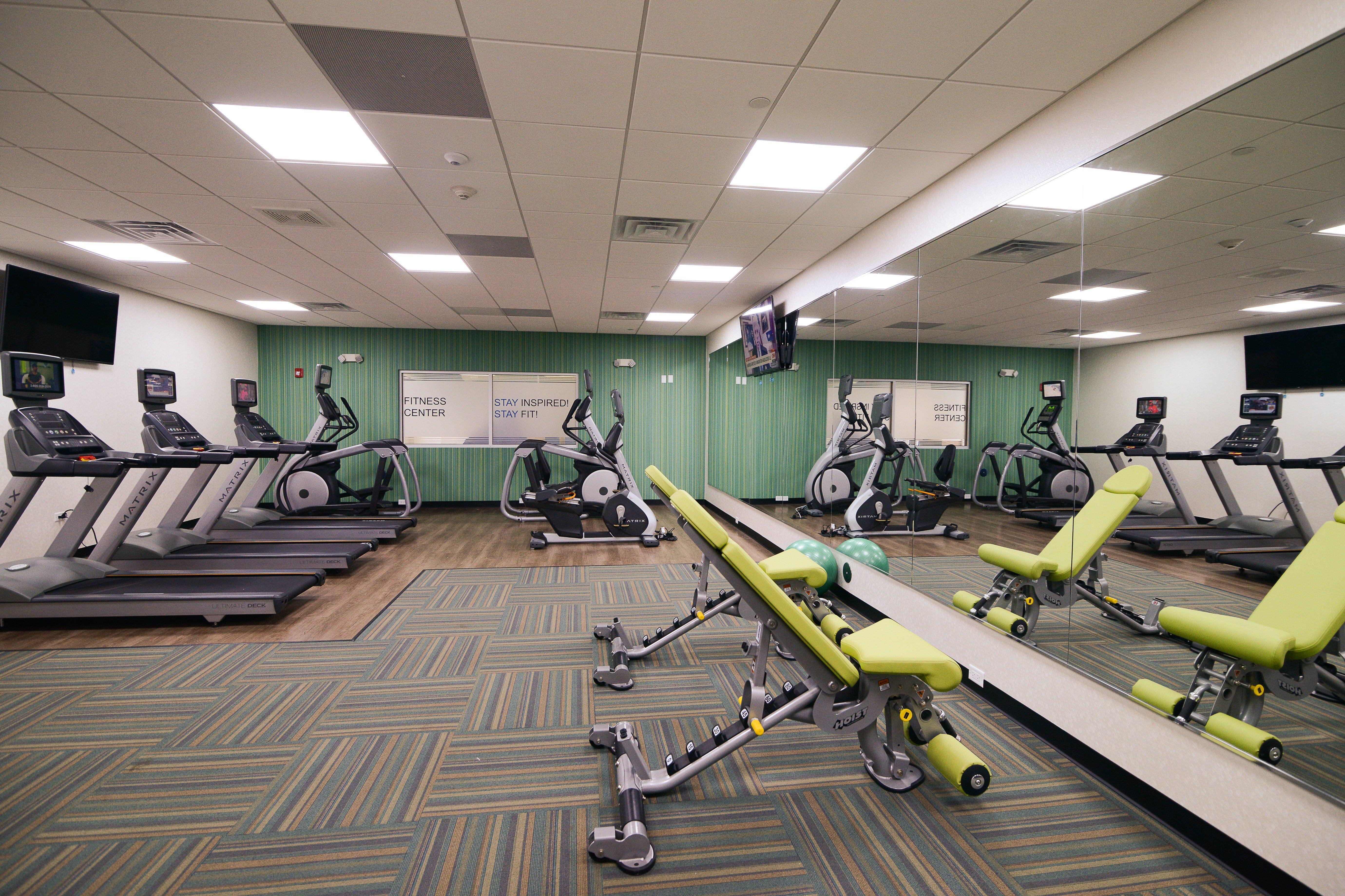 Holiday Inn Express & Suites Chicago North Shore - Niles By Ihg Exterior foto